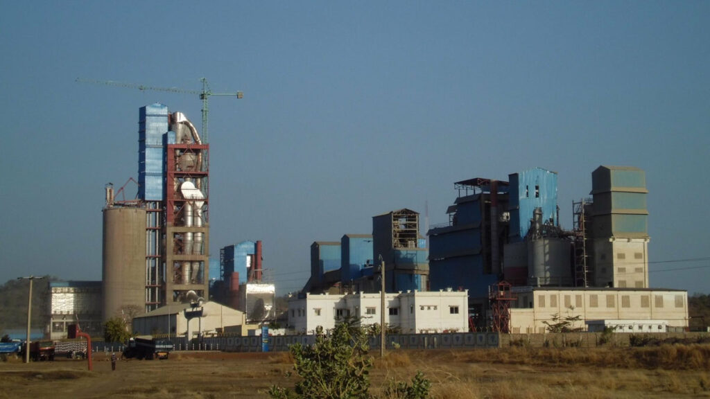 विदेश मंत्रालय ने माली में अलकायदा से जुड़े संगठन द्वारा अपहृत तीन भारतीयों को बचाने के लिए तत्काल कदम उठाने की मांग की