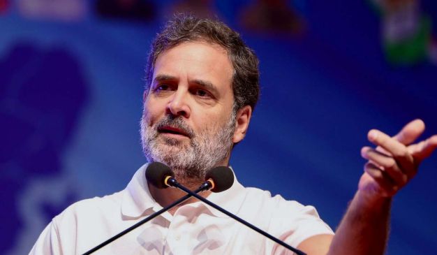 'अरबपतियों का कर्ज माफ करते हुए किसानों की मांगों की अनदेखी': राहुल गांधी ने किसानों की आत्महत्या को लेकर भाजपा पर हमला बोला