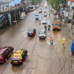 मुंबई: भारी बारिश के कारण स्कूल बंद, लोकल रेल सेवाएं 3-4 घंटे तक स्थगित
