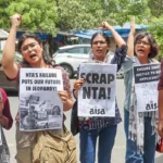 नागपुर में नीट (NEET) अभ्यर्थी की दर्दनाक आत्महत्या: सुसाइड नोट में लिखा- “कोई गारंटी नहीं कि मैं दोबारा अच्छा कर पाऊंगा”, परिवार ने परीक्षा रद्द होने को बताया जिम्मेदार