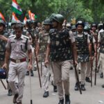 नीट विरोध प्रदर्शन: जंतर-मंतर के बाद अब डिजिटल मोर्चे पर जंग, दिल्ली पुलिस ने सोशल मीडिया पर शुरू किया बड़ा क्रैकडाउन