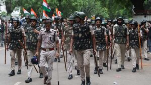 नीट विरोध प्रदर्शन: जंतर-मंतर के बाद अब डिजिटल मोर्चे पर जंग, दिल्ली पुलिस ने सोशल मीडिया पर शुरू किया बड़ा क्रैकडाउन